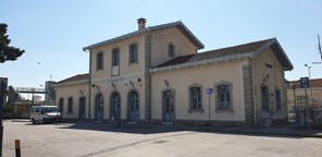 Κλείνουν τα εκδοτήρια στη Δυτική Θεσσαλία - Αντιδράσεις από τους φίλους του τρένου 
